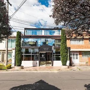 3* Hotel Ejecutivo Embajada